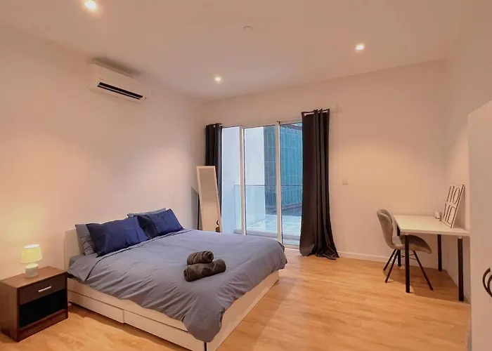 3Px Comfy Quill Residence, Near Quill City Mall, Monorail & Lrt