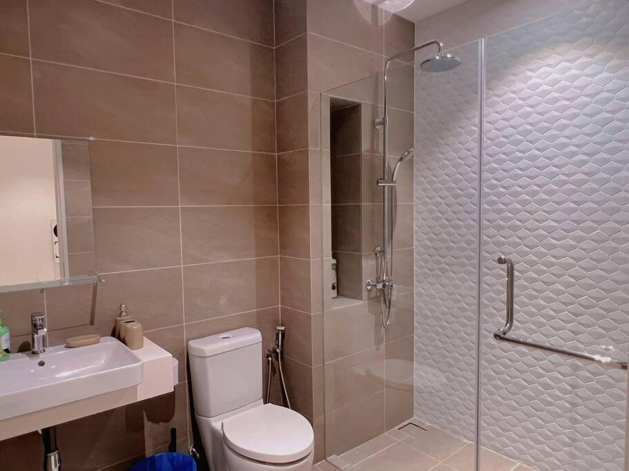 3px Comfy Quill Residence, Near Quill City Mall, Monorail & Lrt Apartment
